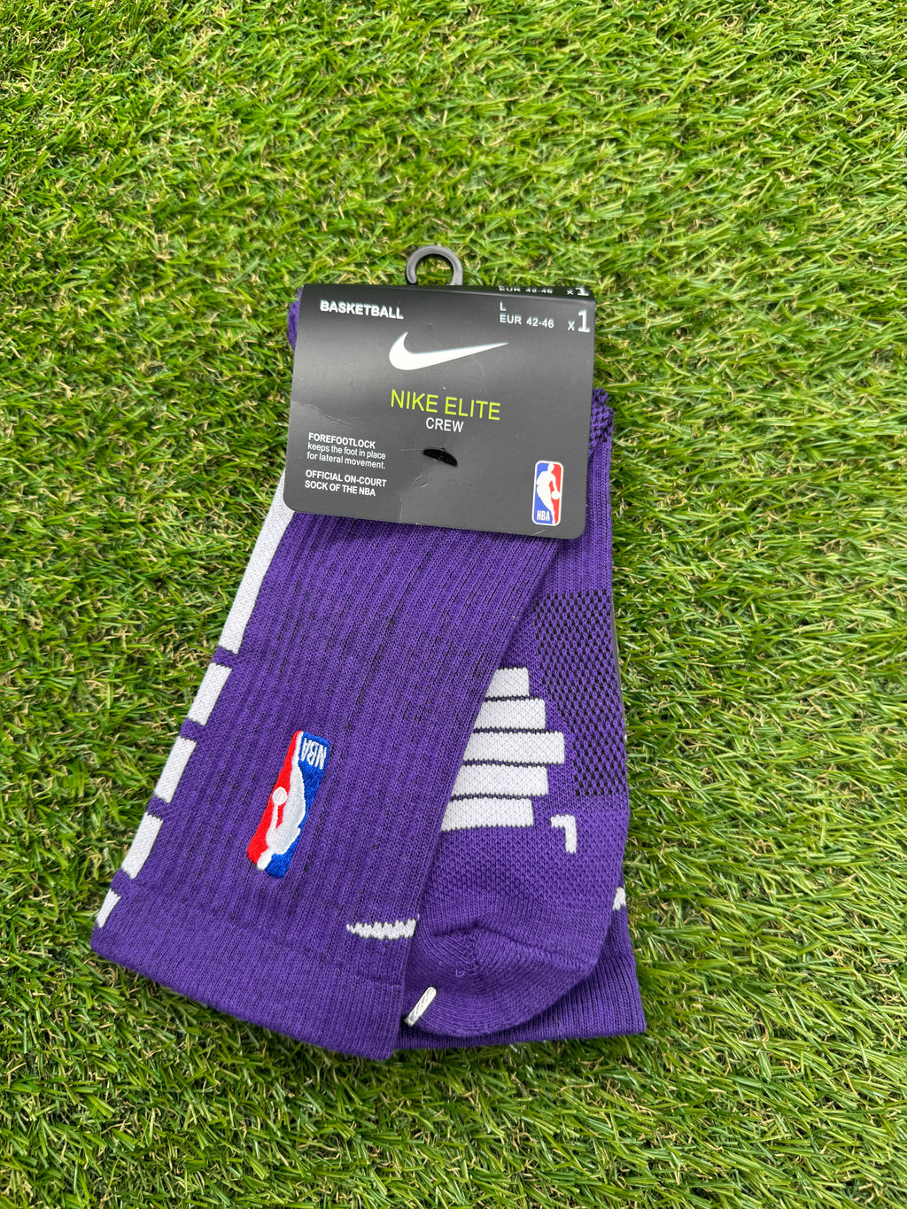 Nike Elite NBA DRI-FIT Purple & White Crew Socks Large