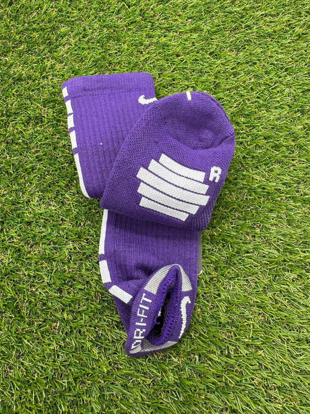 Nike Elite NBA DRI-FIT Purple & White Crew Socks Large