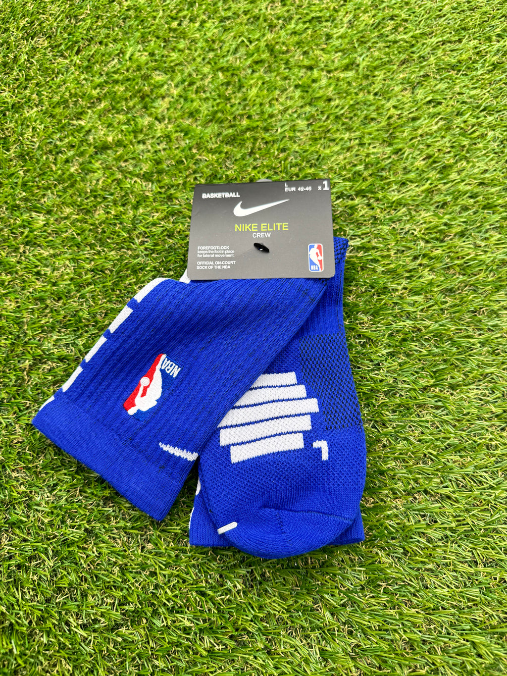 Nike Elite NBA DRI-FIT Blue & White Crew Socks Large