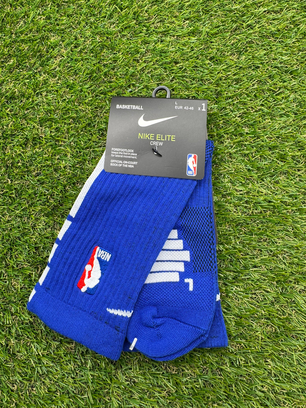 Nike Elite NBA DRI-FIT Blue & White Crew Socks Large
