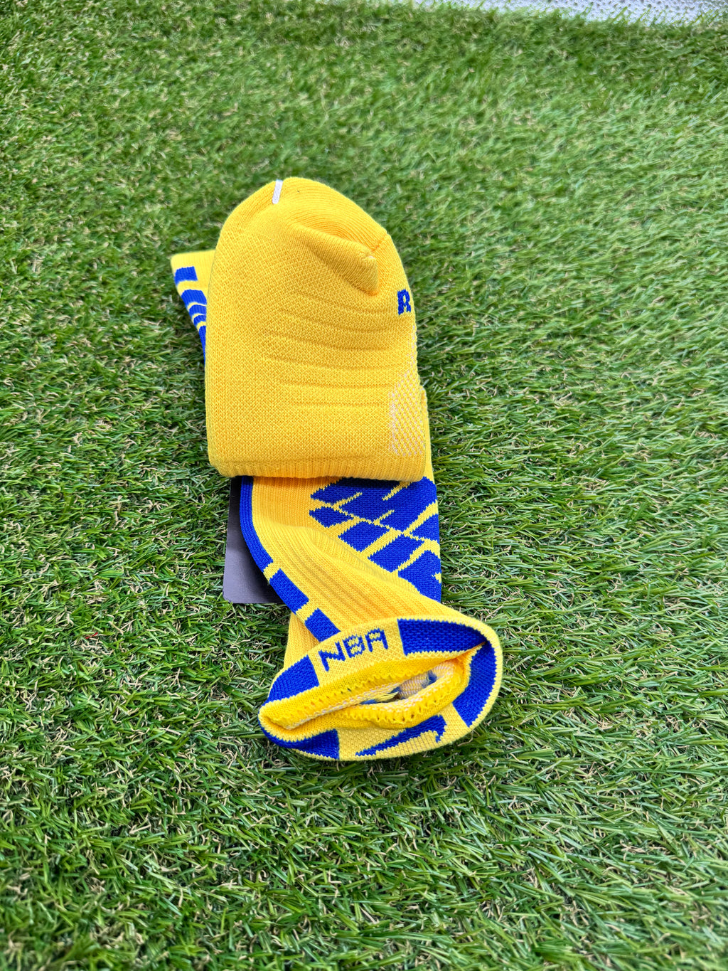 Nike Elite NBA DRI-FIT Golden State Yellow & Blue Crew Socks Large