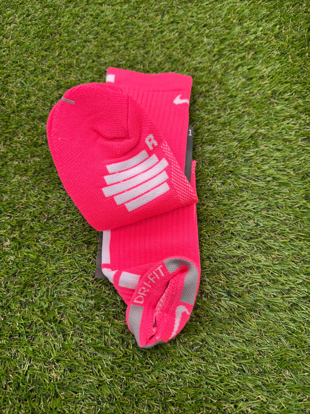 Nike Elite NBA DRI-FIT Pink & White Crew Socks Large