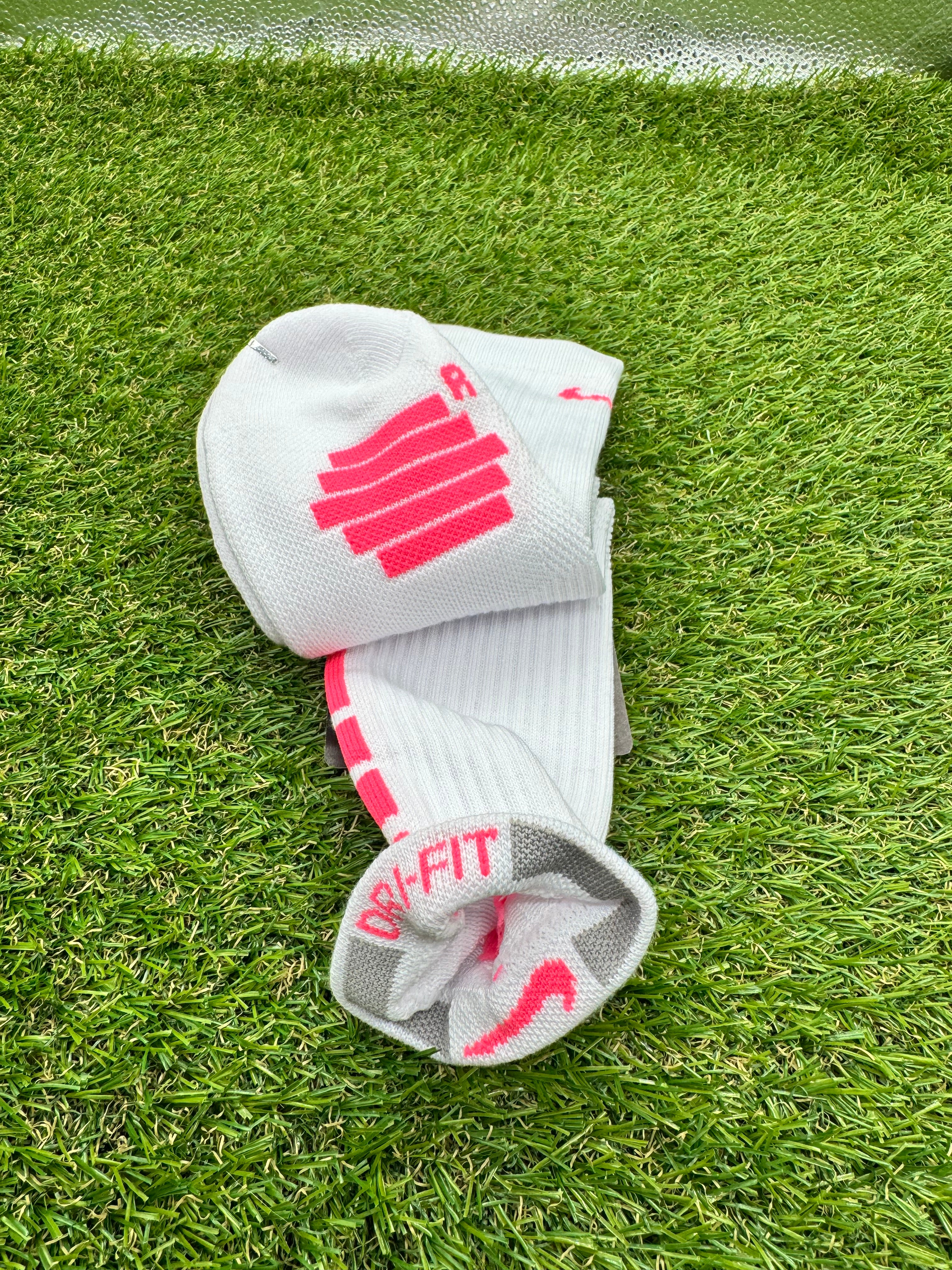 Nike Elite NBA DRI-FIT Pink & White Crew Socks Large