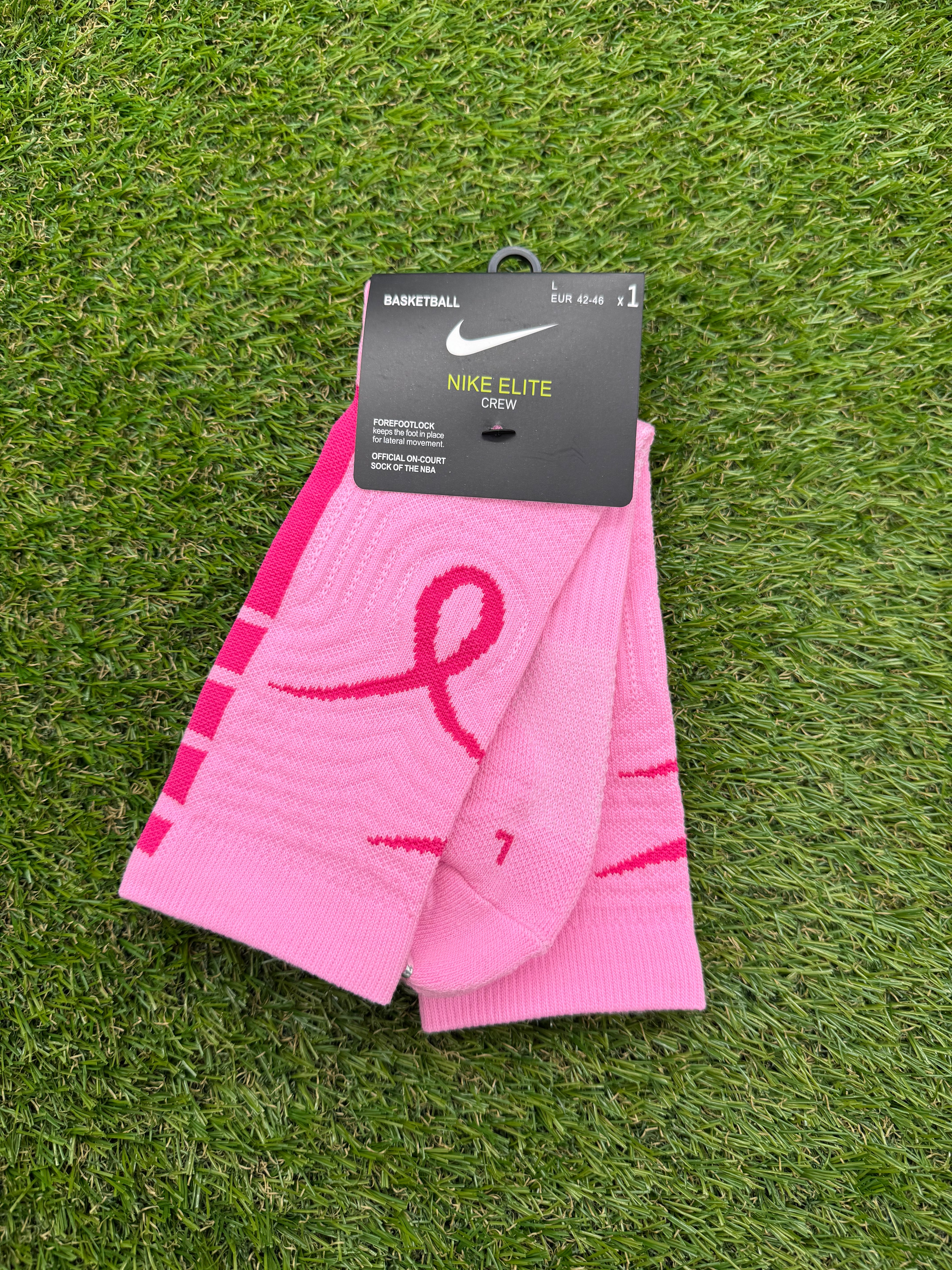Nike Elite NBA DRI-FIT Pink Ribbon Crew Socks Large