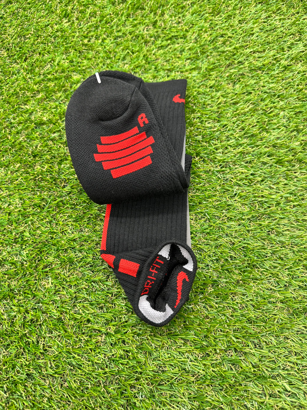 Nike Elite NBA DRI-FIT Red & White Crew Socks Large