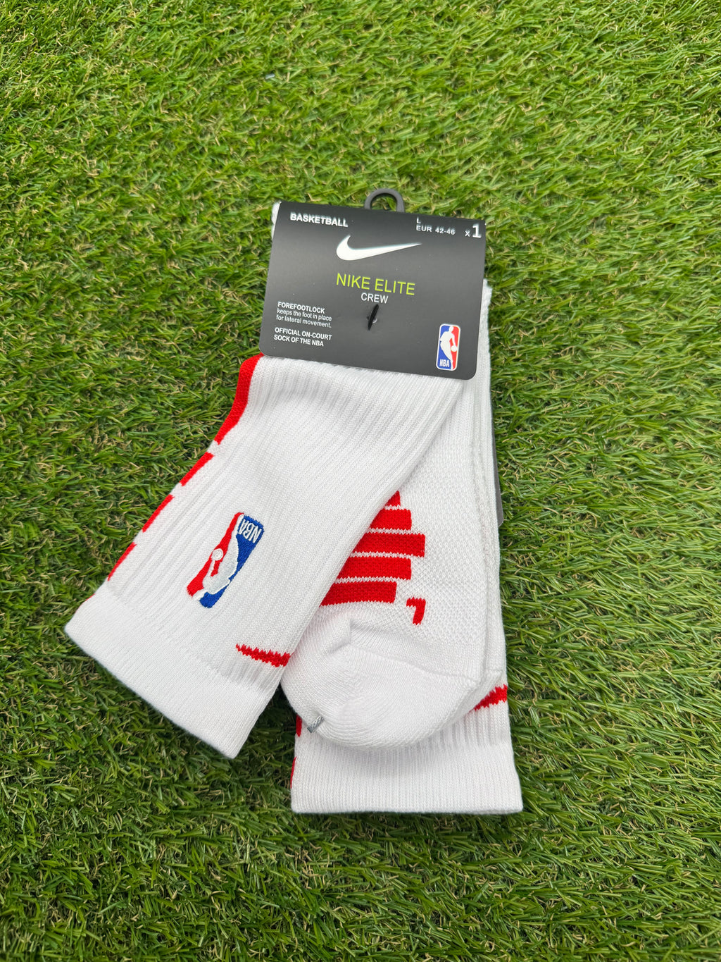 Nike Elite NBA DRI-FIT White & Red Crew Socks Large