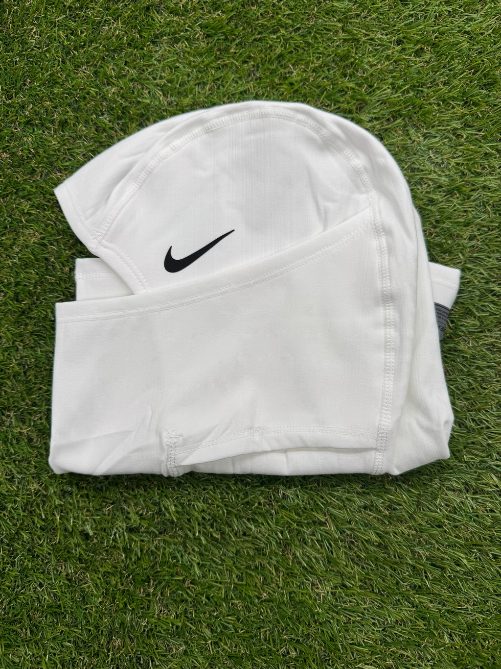 Nike Pro Therma-Fit Hyperwarm Hood Ski
Mask WHITE